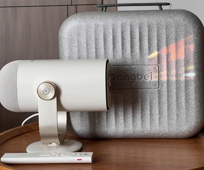 仪：2025露营观影神器影院级享受pg模拟器试玩当贝Smart1投影(图3)