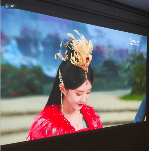 南看大眼橙X7DUltra如何应对pg电子首页家用投影仪新房安装指(图4)