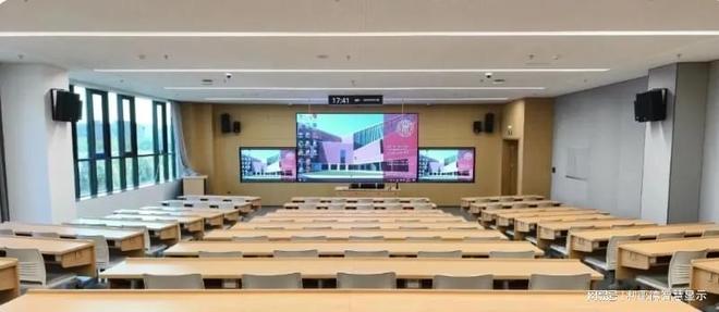 间距显示屏在学校教室中的应用优势电子pg
